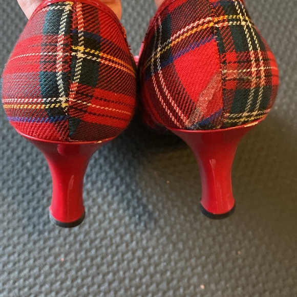 Chinese laundry pumps - Picture 4 of 5